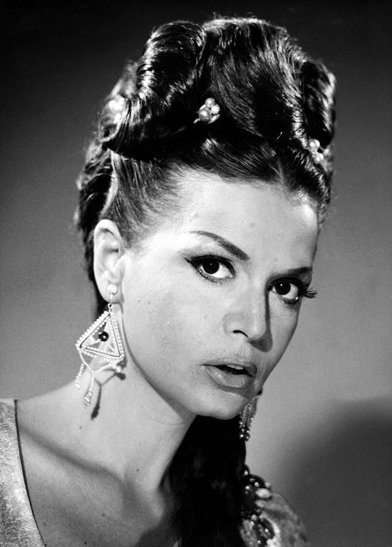 Eva_Bartok_09.jpg Photo by Photobucket